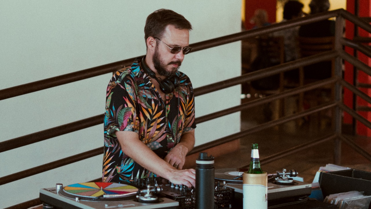 Feira de Vinil em Goiânia acontece neste sábado com presença do DJ Gordogroove