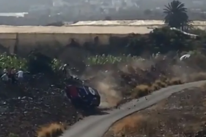 Jovem de 18 anos morre atropelado por carro de rally que saiu da pista na Espanha