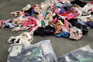 Polícia encontra 'coleção' de 140 calcinhas com investigado por crimes sexuais em São Paulo