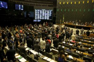 Em Goiás, 377 nomes registraram candidatura à Câmara Federal