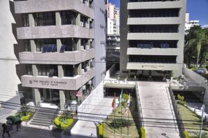 Tribunal do Trabalho de Santa Catarina planeja construir estande de tiro em sede