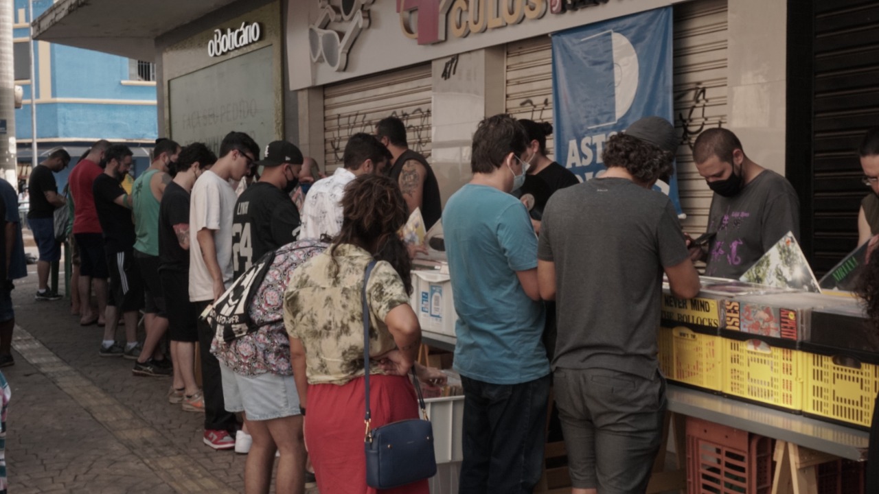 4º Centrão em Goiânia promove feira de vinil e discotecagem