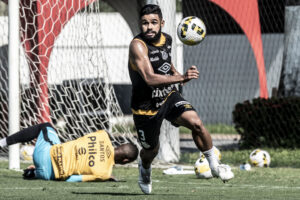 Santos enfrenta Atlético-GO
