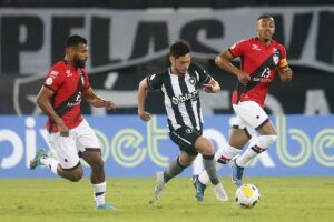 Jogo entre Botafogo e Atlético Goianiense