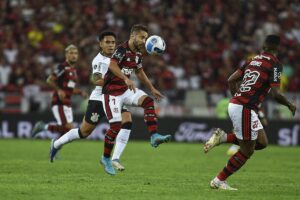 O Flamengo venceu os dois confrontos contra o Corinthians na Libertadores