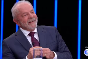 Lula quer União Brasil de Caiado na base e oferece dois ministérios, diz site
