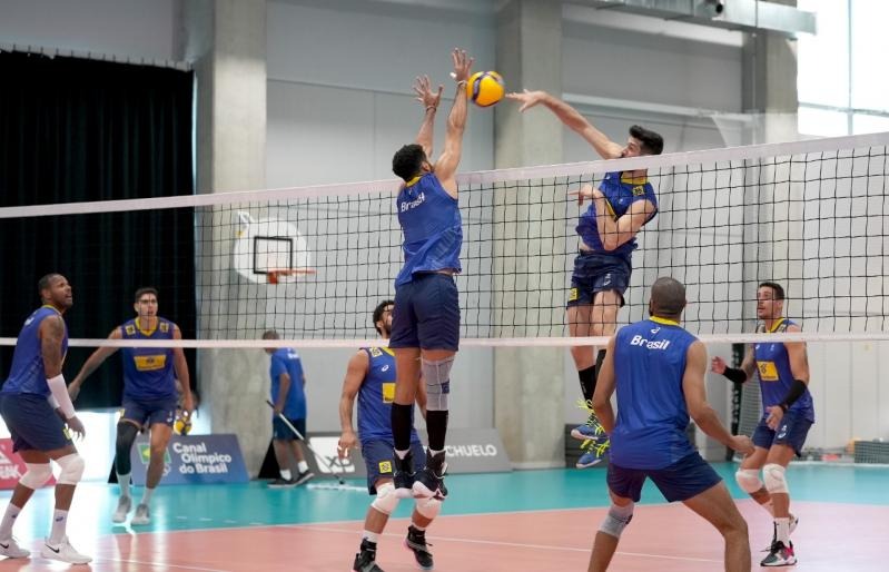 Seleção brasileira masculina treinando