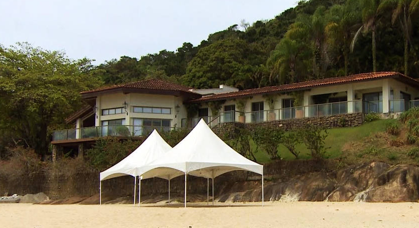 Ilha paradisíaca com mansão vai a leilão por R$ 23 milhões em São Paulo