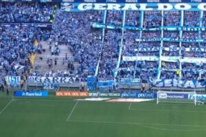 Torcida do Grêmio durante briga na Arena
