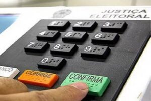 Candidatos ao governo de Goiás divulgam agenda de terça