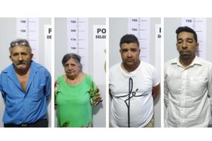 A Polícia Civil prendeu quatro pessoas acusadas de abrir contas com documentos falsos na cidade de Piracanjuba
