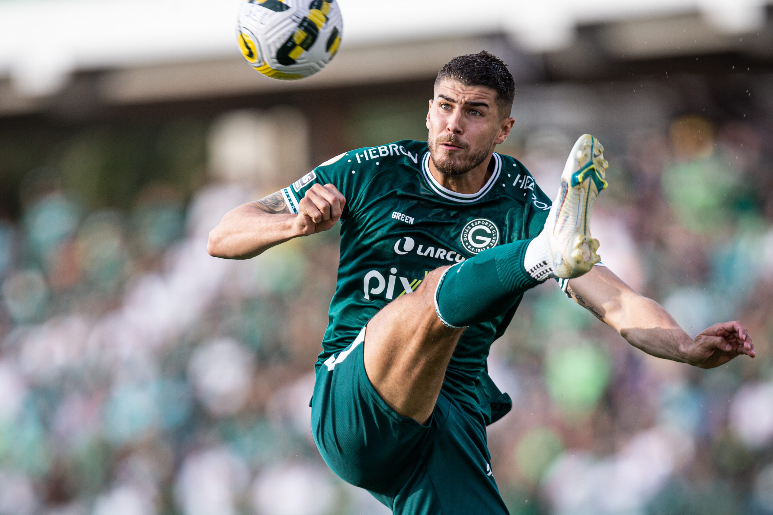 Pedro Raul anuncia saída do Goiás: Sigo para um novo caminho, goiás