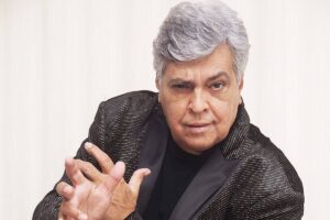 Sidney Magal apresenta melhora clínica e tem previsão de alta para quarta-feira Cantor segue em observação, mas será liberado