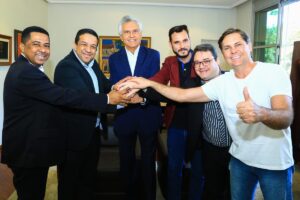 Pros reafirma apoio à reeleição de Ronaldo Caiado