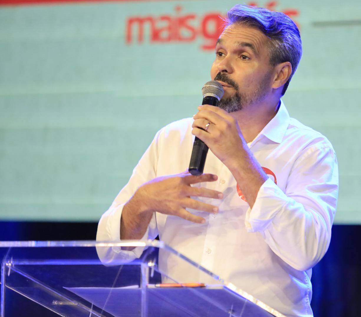 "Goiás deixará de ser a fazenda do mundo", diz candidato do Novo ao governo