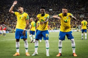 Paqueta, Vinicius e Neymar dançando
