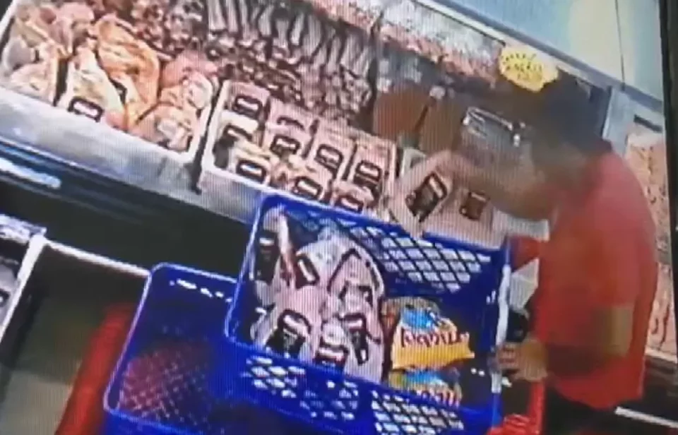 O prejuízo estimado é de cerca de R$ 1,3 mil. Homem é preso após furtar picanha em supermercado de Rio Verde