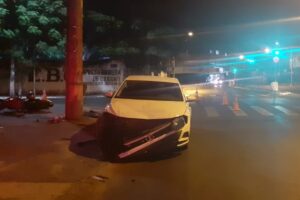 Motociclista morre após colidir contra um carro na avenida T-2, em Goiânia