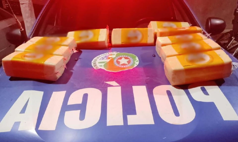 Mulheres são presas suspeitas de furtarem queijos em supermercado de Catalão (GO)