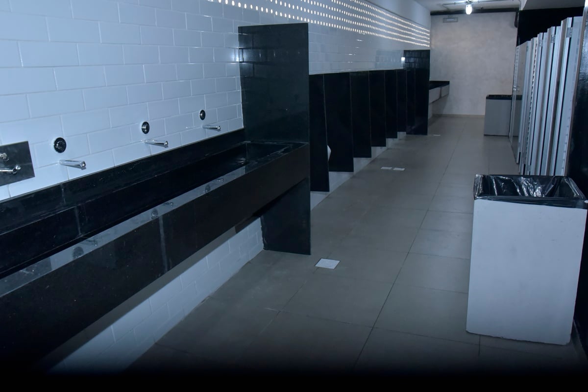 Banheiro concluído do novo Serra Dourada