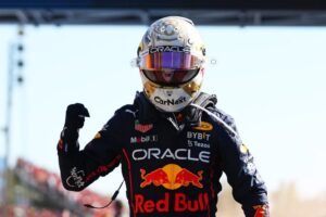 Max Verstappen comemora vitória no GP da Itália
