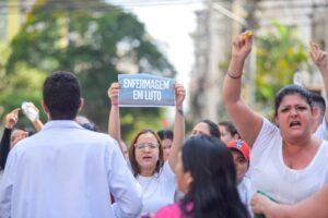 A presidente do Sindicato dos Enfermeiros de Goiás (Sieg), Roberta Rios, disse que a categoria vai lutar contra a suspensão do piso salarial. (Foto: Jucimar de Sousa/Mais Goiás)