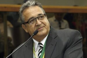 Justiça condena ex-prefeito de Firminópolis por improbidade administrativa
