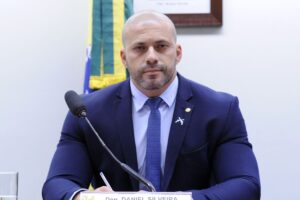 O ex-deputado federal ficará sem assento após tentar uma vaga para o Senado Daniel Silveira é preso pela Polícia Federal