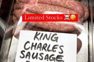 Ele publicou na web que o produto é uma edição limitada. Açougueiro anuncia venda de 'dedos de salsicha' do rei Charles