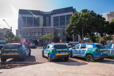 Policiamento em frente ao TRE em Goiânia (Foto: Jucimar Sousa - Mais Goiás)