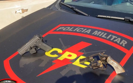 Armas apreendidas na ação da CPE (Foto: Divulgação)