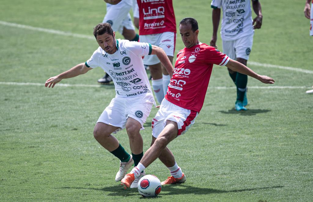 Goiás e Vila Nova disputando a Copa Master