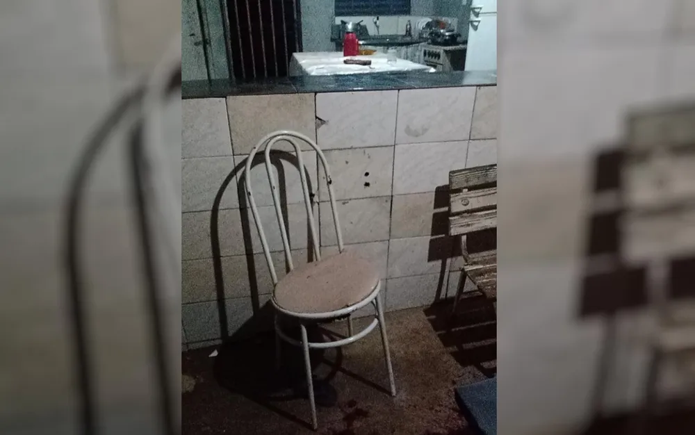 Marcas de tiro foram encontradas na chácara onde homem foi morto, em Uruaçu