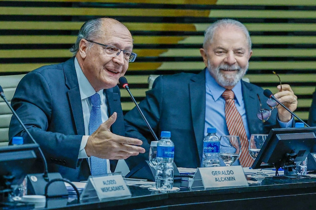 Alckmin diz que Lula estará na transição a partir de segunda