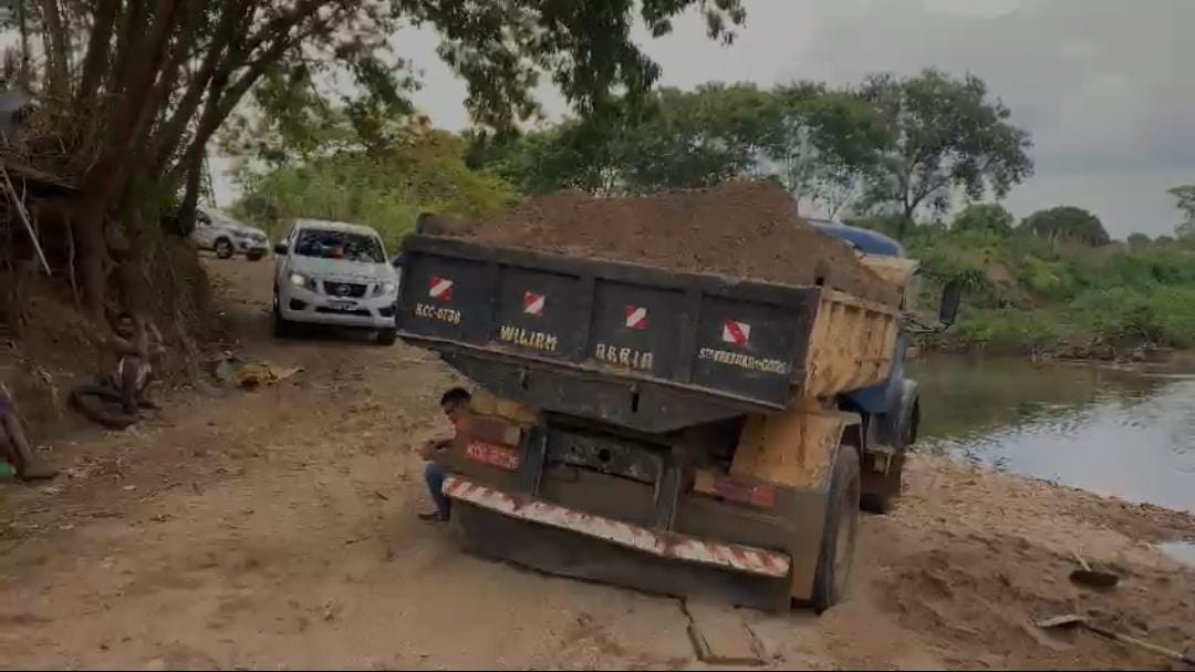 Cinco suspeitos de extrair areia de forma ilegal são autuados em Goiânia