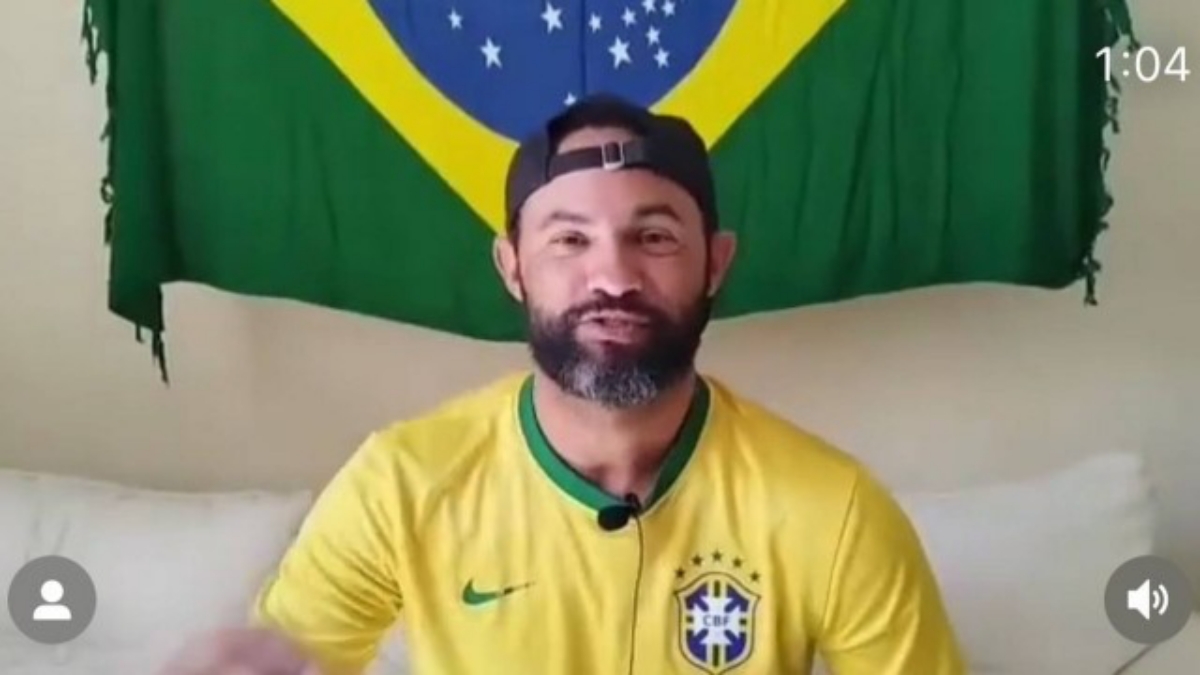 Goleiro Bruno declara apoio a Bolsonaro em vídeo: Paguei pena e vivo de maneira honesta