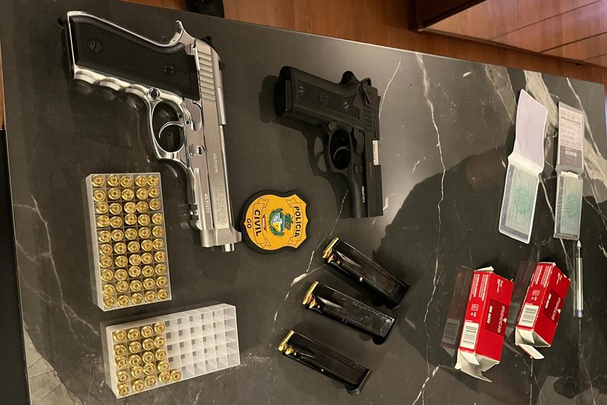 Três armas de fogo e uma grande quantidade de munição foram apreendidas com empresários e corretores investigados por sonegação de imposto em Goiás