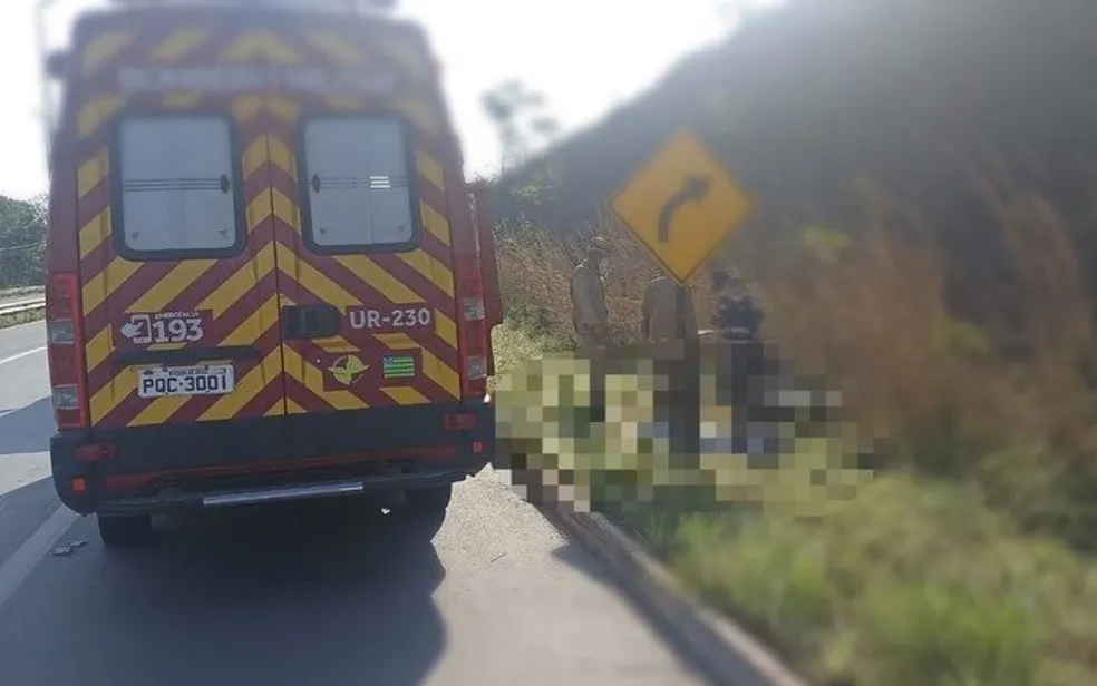Acidente aconteceu na GO-403. Motociclista morre após bater contra placa em Senador Canedo acidente de trânsito