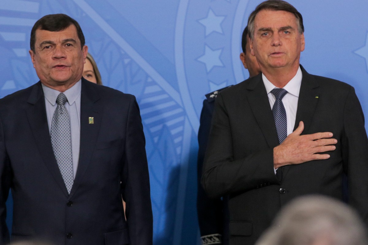 Bolsonaro e o ministro da Defesa, Paulo Sérgio Nogueira (Foto: Agência Brasil)