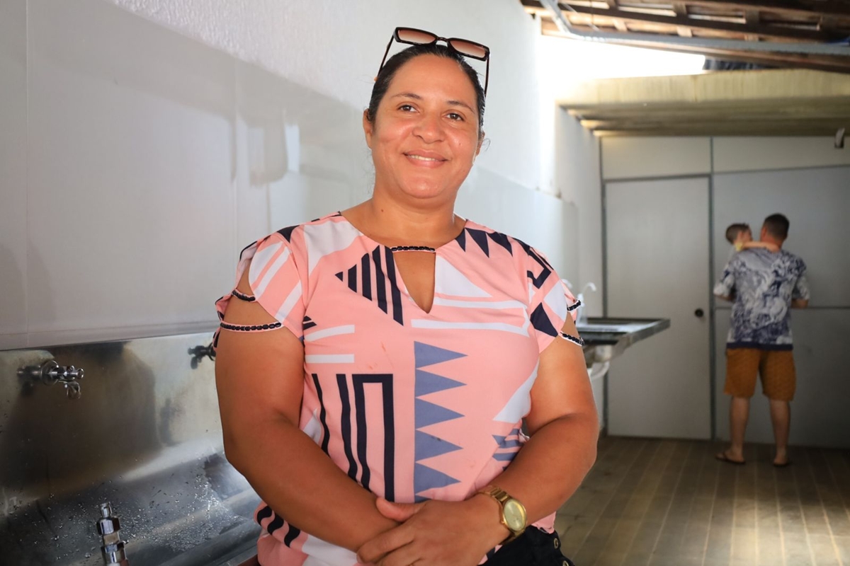 Eleitora se depara com seção eleitoral cheia em Goiânia e decide voltar à tarde