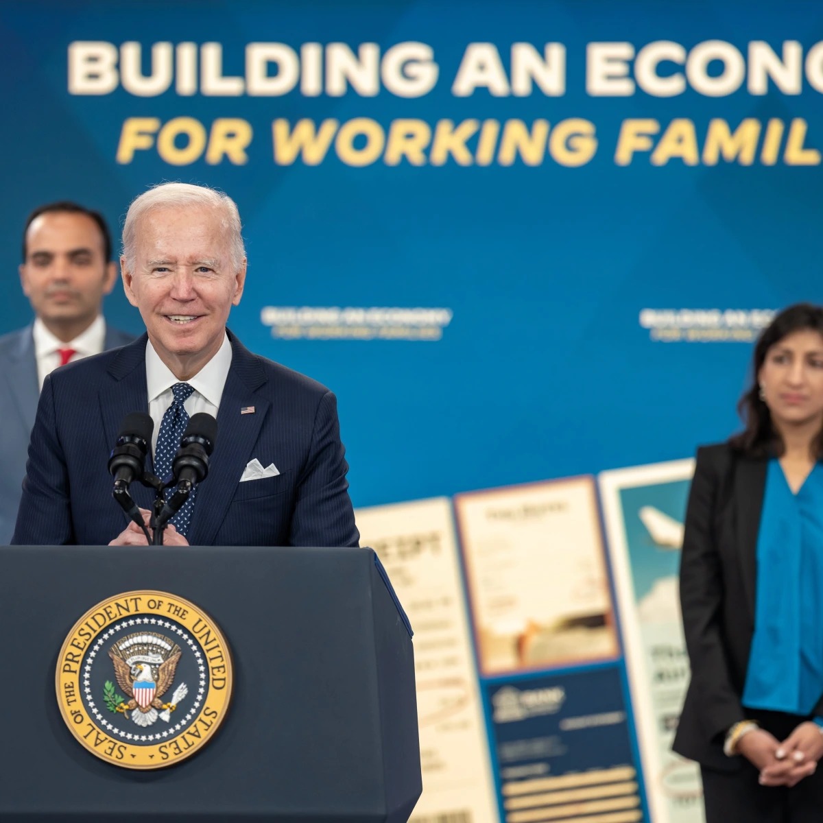 Biden parabeniza Lula e diz esperar trabalhar com ele