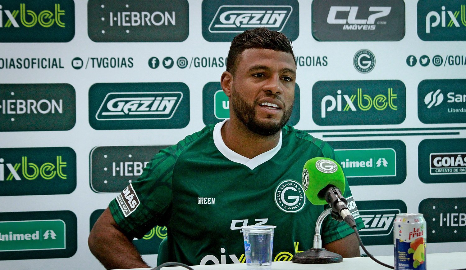 Auremir, ex-jogador do Goiás