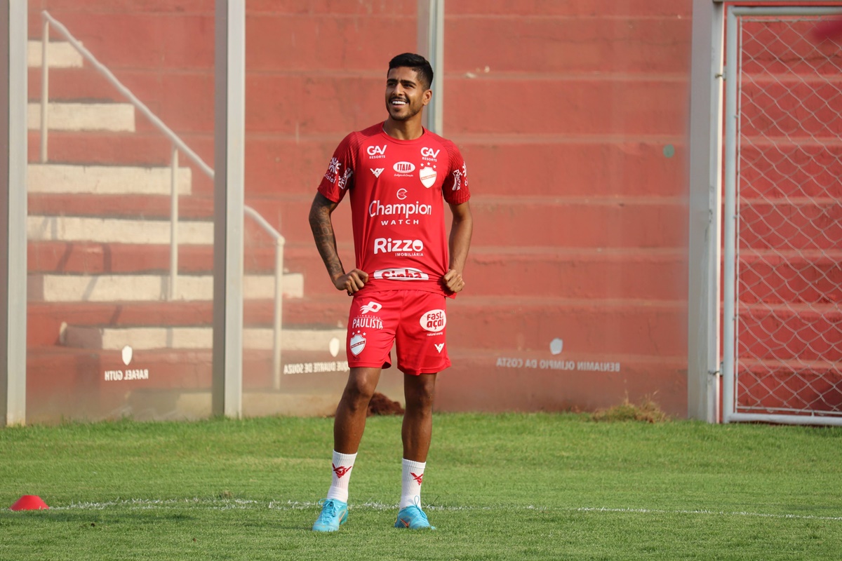 Kaio Nunes deverá retornar ao time titular do Vila Nova