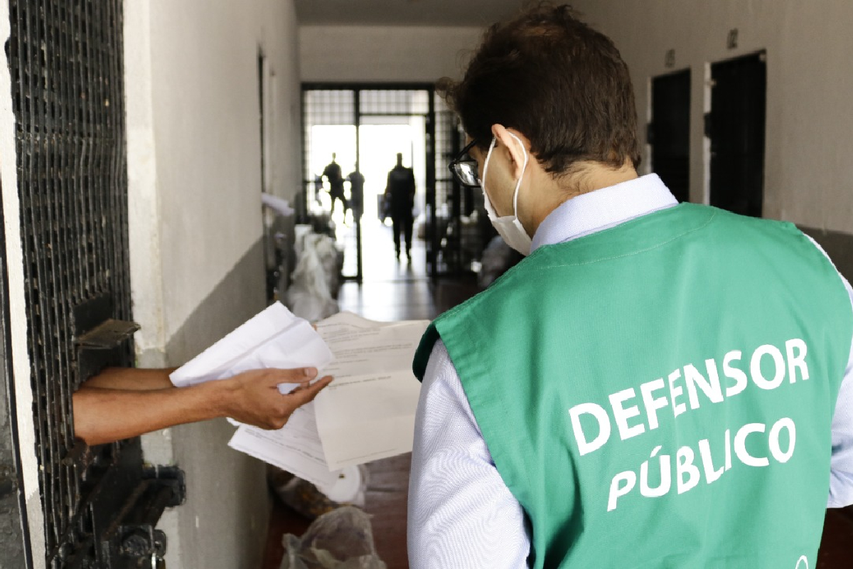 A Defensoria Pública de Goiás (DPE-GO) realizou, no dia 12 de julho, uma inspeção na Penitenciária Odenir Guimarães (POG), em Aparecida de Goiânia, onde encontrou diversos problemas na estrutura, além de superlotação. Nesta segunda-feira (17), a DPE enviou recomendações para que a Diretoria-Geral de Administração Penitenciária (DGAP) "garanta os direitos dos internos" da unidade prisional.