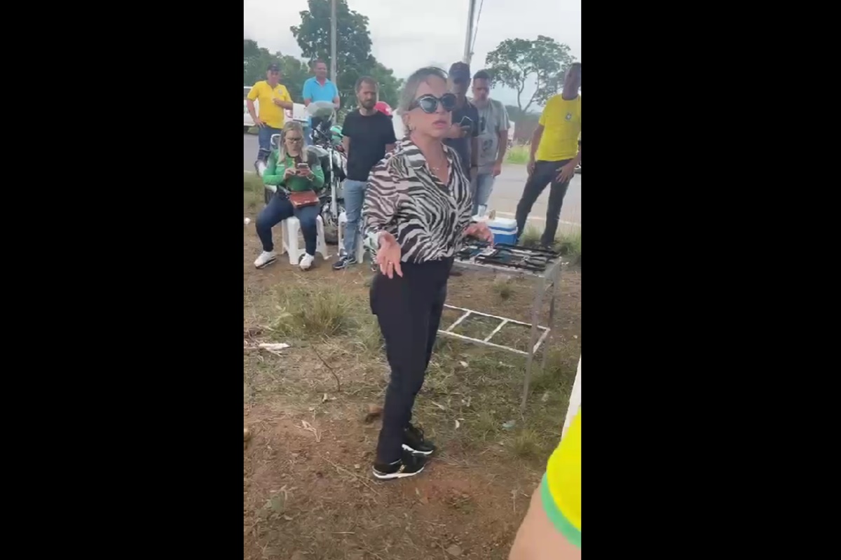 Mofatto diz que vai ajudar bolsonaristas que bloqueiam rodovias a ir para porta do Exército