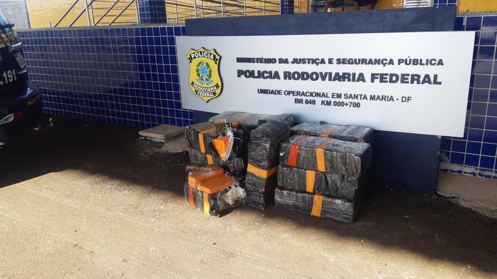 Homem é preso com 310 kg de maconha dentro do carro, em Luziânia