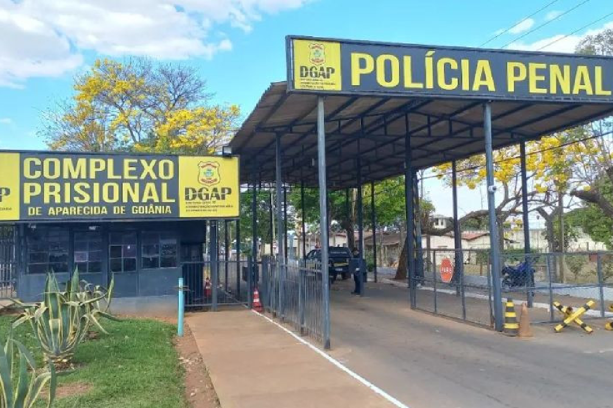 As Polícias Civil e Penal realizaram, nesta quarta-feira (23), uma operação que resultou na prisão de seis pessoas suspeitas de tráfico de drogas. Mandados foram cumpridos nas cidades de Aparecida de Goiânia e Pirenópolis.