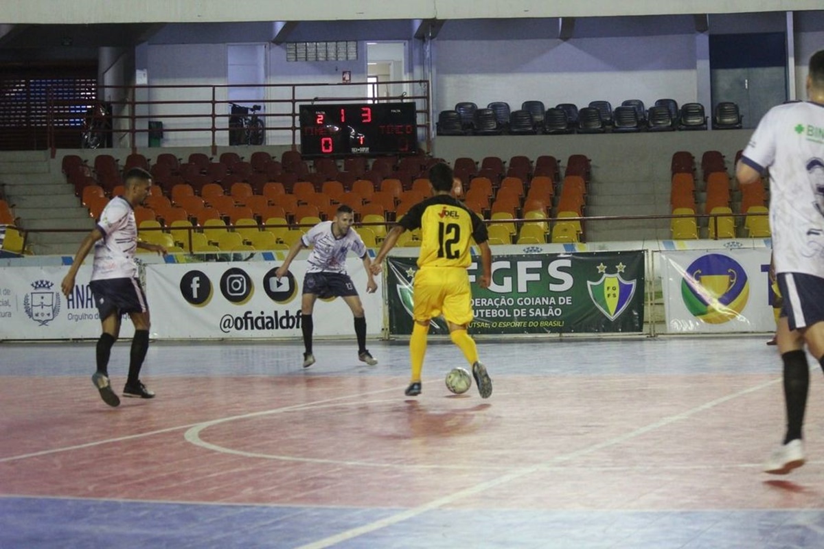 Jogo da Taça Brasil de Futsal em Anápolis