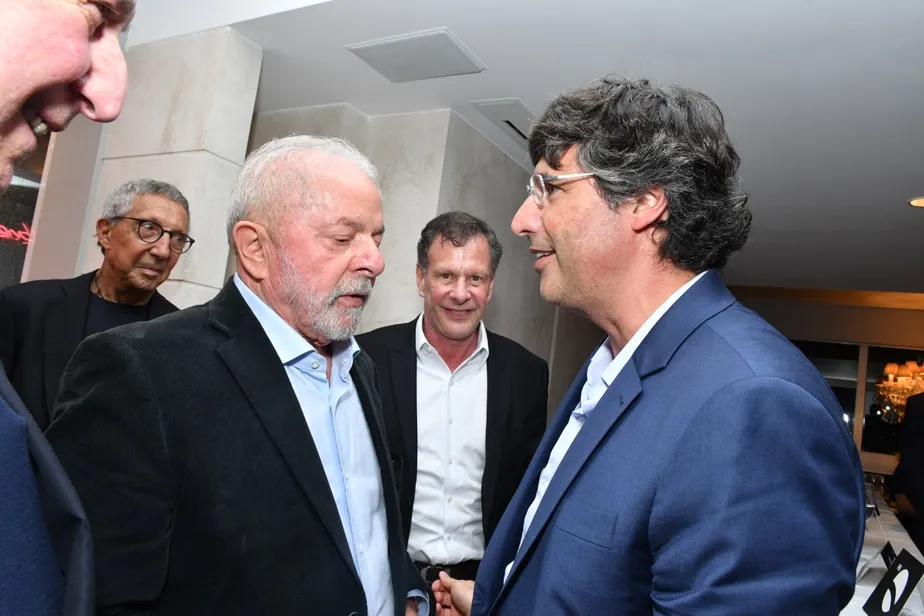 Lula, André Esteves (ao fundo Abilio Diniz e João Camargo) - Foto: Arquivo pessoal