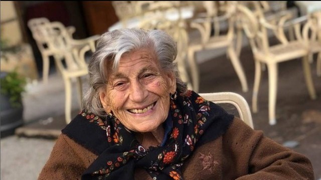 TikToker morreu carbonizada Corpo de Giovanna Malfatti foi encontrado pela filha TikToker italiana de 91 anos morre carbonizada após desmaiar em lareira